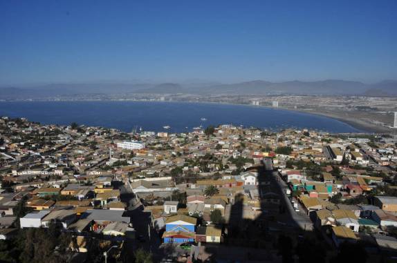 Vista de Coquimbo e de La Serena, do alto da cruz do Milênio, no Chile